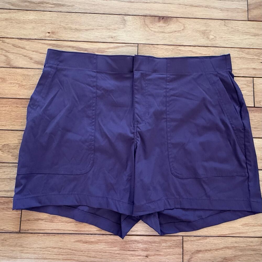 NWT Eddie Bauer Women's Hiker Shorts - Size 14 Purple, UPF 50, Water Repellent